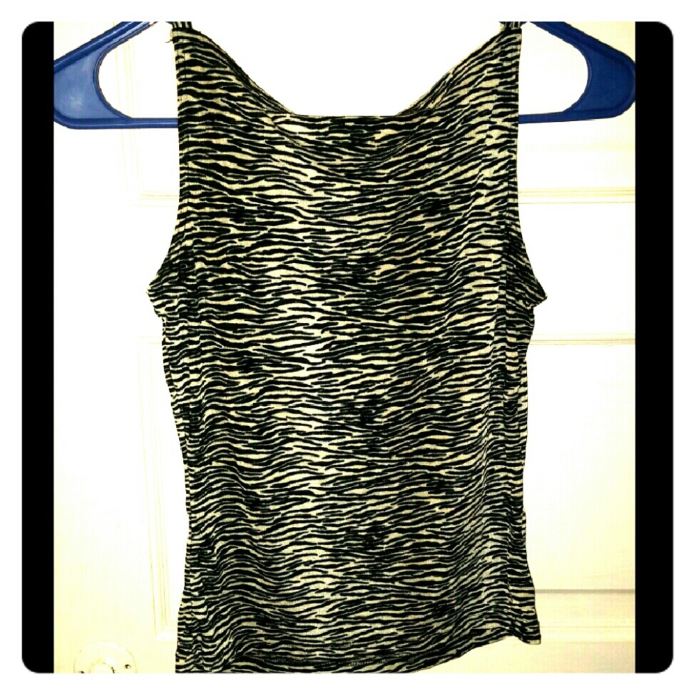 Sleeveless zebra top